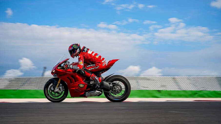 2024 Ducati Panigale - V4 S for sale in the Pompano Beach, FL area. Get the best drive out price on 2024 Ducati Panigale - V4 S and compare.