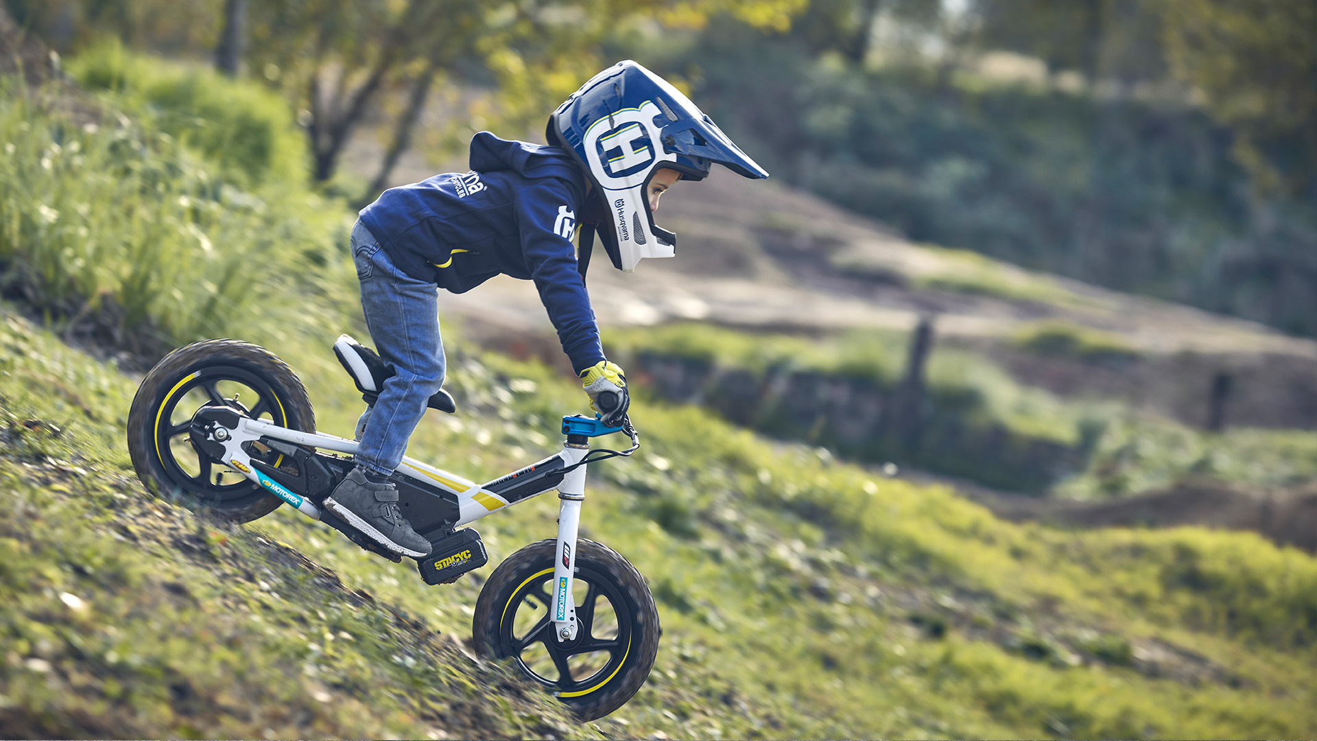 2024 Husqvarna 12eDrive - Base for sale in the Pompano Beach, FL area. Get the best drive out price on 2024 Husqvarna 12eDrive - Base and compare.
