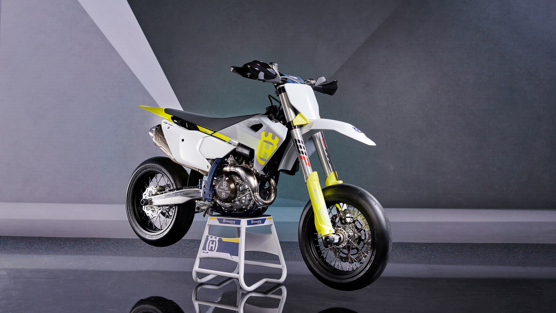 2024 Husqvarna FS - 450 for sale in the Pompano Beach, FL area. Get the best drive out price on 2024 Husqvarna FS - 450 and compare.