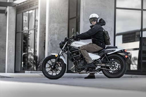 2024 Kawasaki Eliminator® - ABS for sale in the Pompano Beach, FL area. Get the best drive out price on 2024 Kawasaki Eliminator® - ABS and compare.