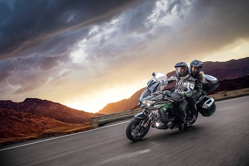 2024 Kawasaki VERSYS® - 1000 SE LT+ for sale in the Pompano Beach, FL area. Get the best drive out price on 2024 Kawasaki VERSYS® - 1000 SE LT+ and compare.