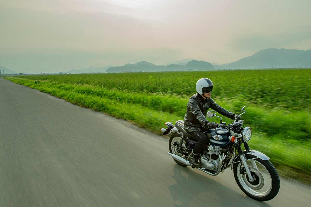 2024 Kawasaki W800 - Base for sale in the Pompano Beach, FL area. Get the best drive out price on 2024 Kawasaki W800 - Base and compare.