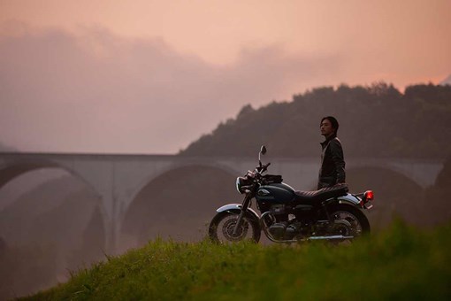 2024 Kawasaki W800 - Base for sale in the Pompano Beach, FL area. Get the best drive out price on 2024 Kawasaki W800 - Base and compare.