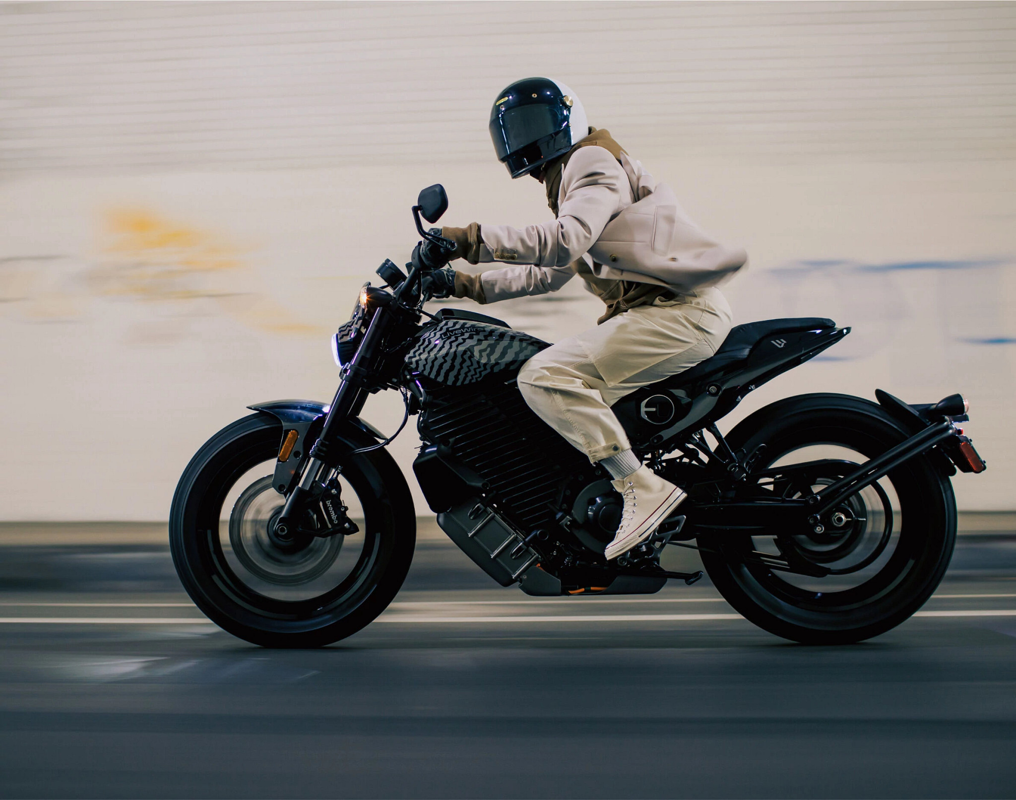 2024 LiveWire S2 Del Mar® Launch Edition - S2DMLE for sale in the Pompano Beach, FL area. Get the best drive out price on 2024 LiveWire S2 Del Mar® Launch Edition - S2DMLE and compare.