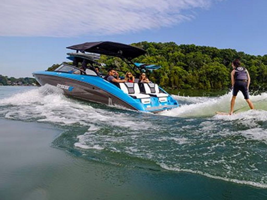 2024 Yamaha Boat 255 - XD for sale in the Pompano Beach, FL area. Get the best drive out price on 2024 Yamaha Boat 255 - XD and compare.