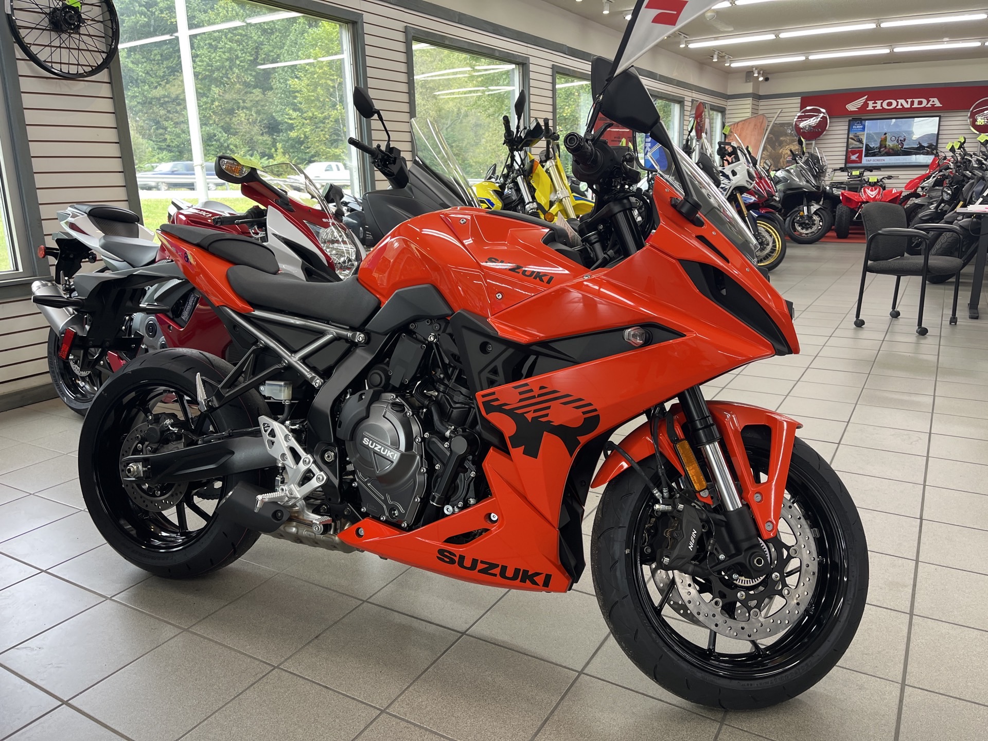 2026 SUZUKI GSX 8R
