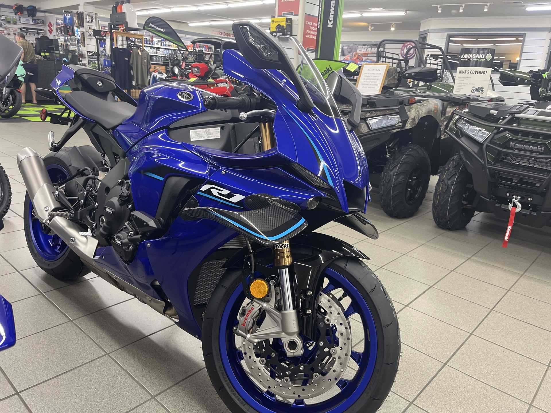 2026 YAMAHA YZF R1