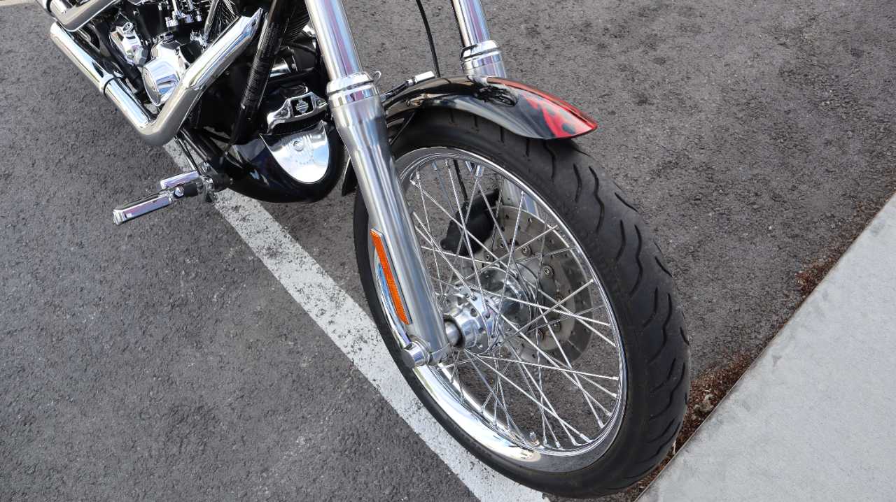 HARLEY-DAVIDSON DYNA GLIDE WIDE GLIDE 105 ANNIV EDITION