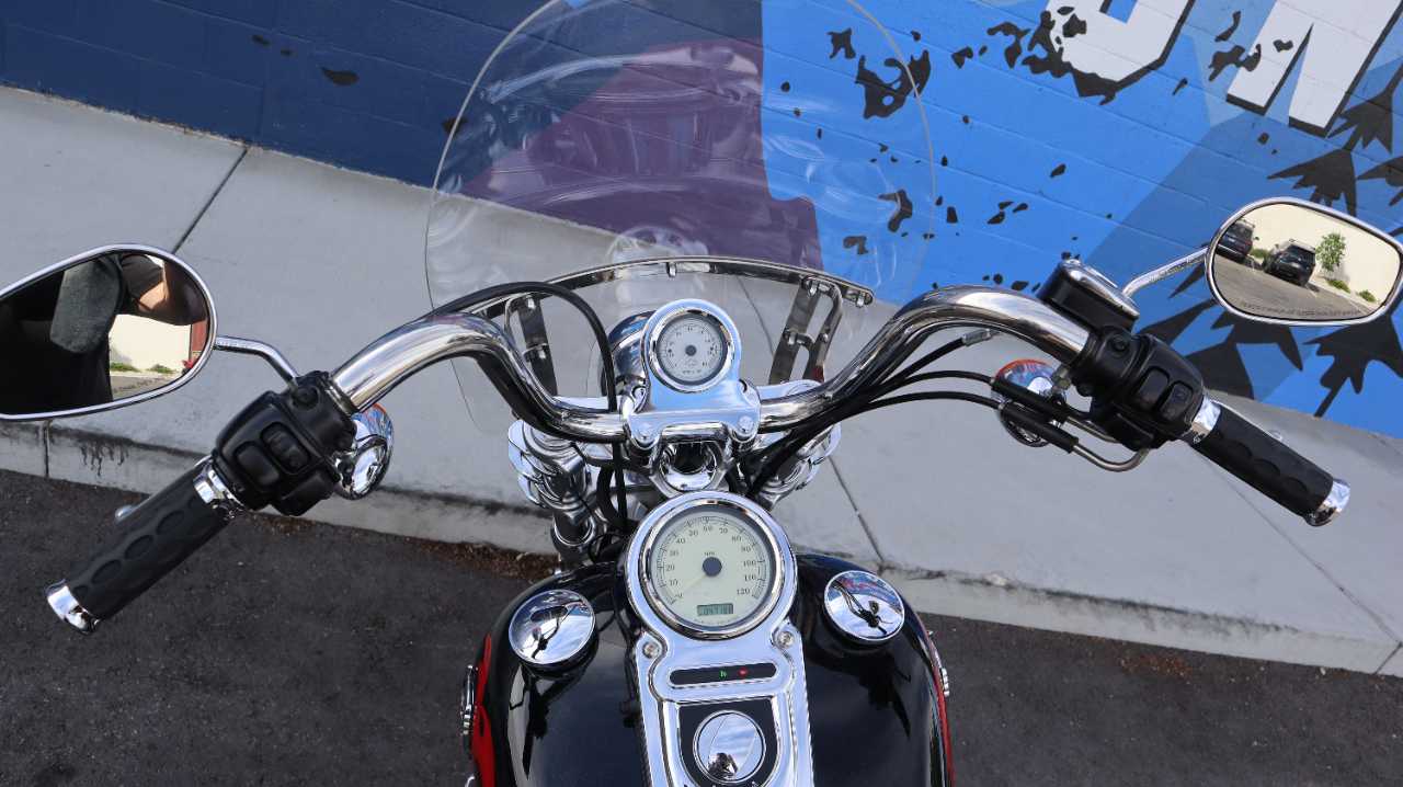 HARLEY-DAVIDSON DYNA GLIDE WIDE GLIDE 105 ANNIV EDITION
