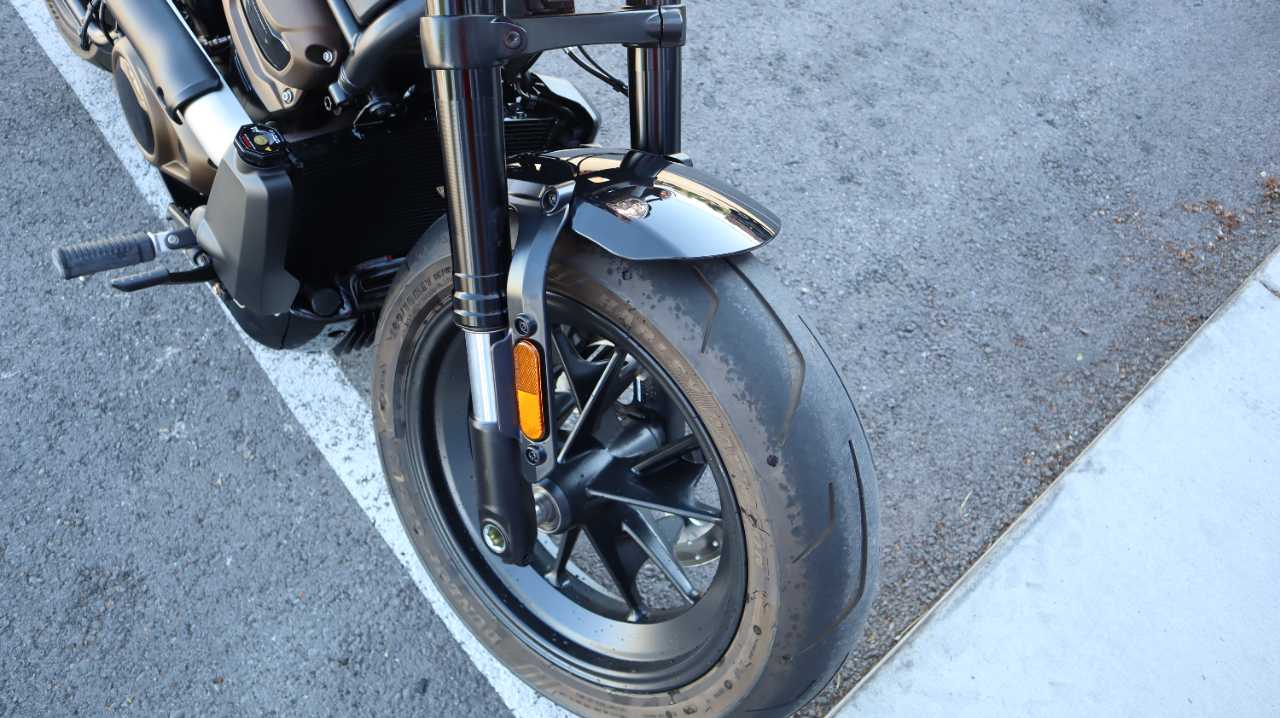 HARLEY-DAVIDSON NIGHTSTER RH975