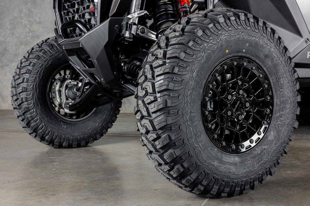 POLARIS RZR PRO R ULTIMATE