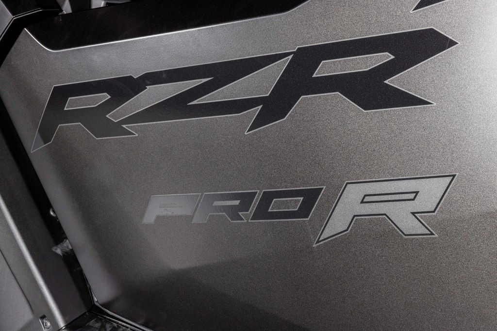 POLARIS RZR PRO R ULTIMATE