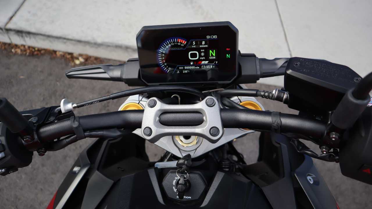 SUZUKI GSX S1000