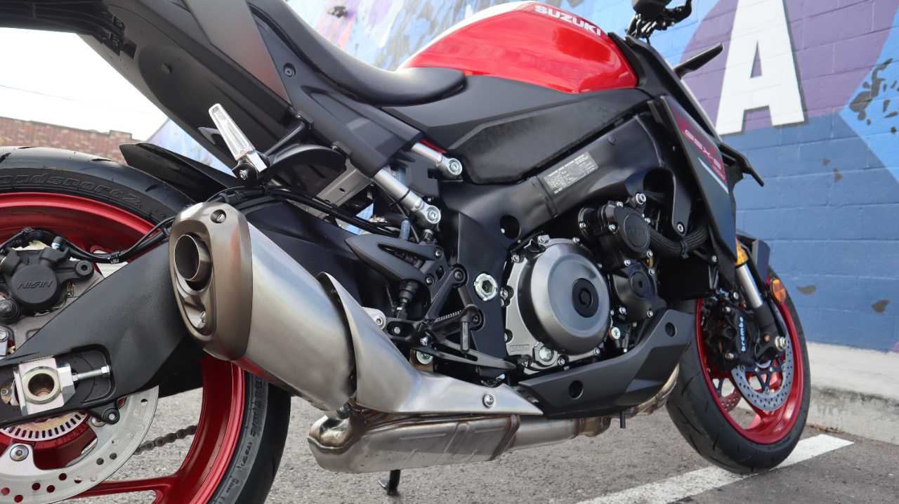 SUZUKI GSX S1000