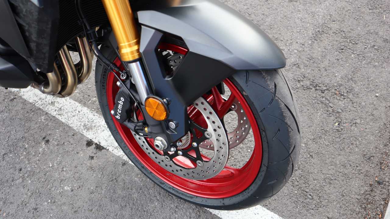 SUZUKI GSX S1000