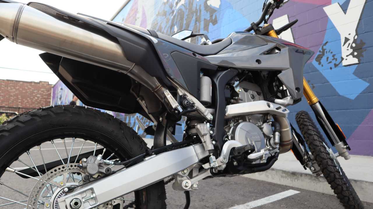 SUZUKI DR-Z4S
