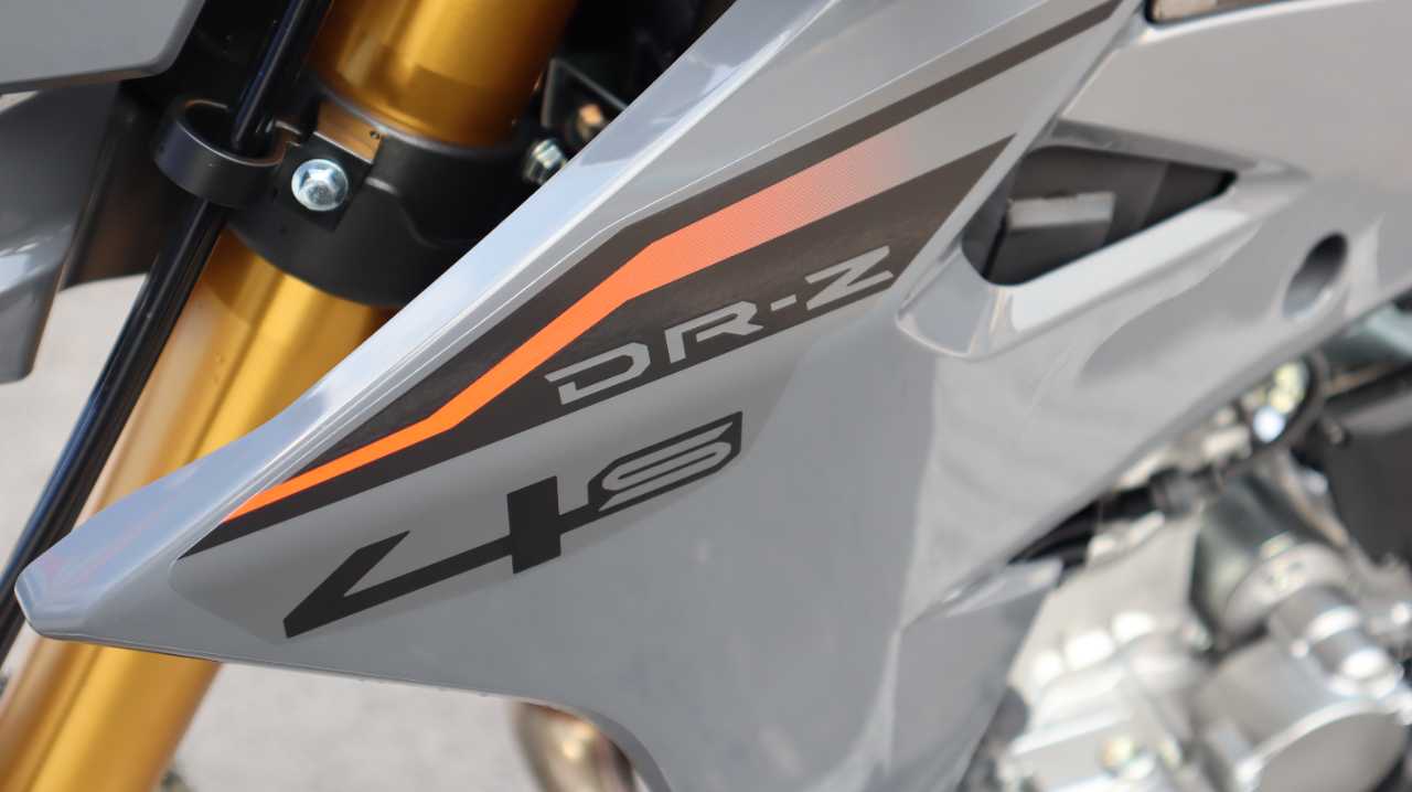 SUZUKI DR-Z4S