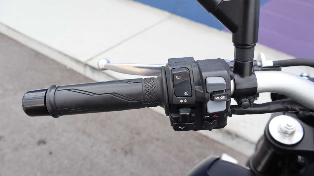 YAMAHA MT 09