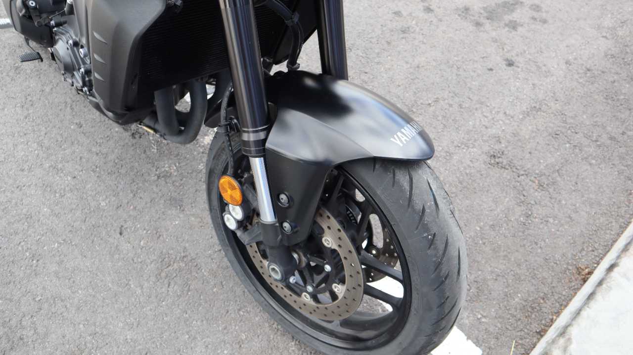 YAMAHA MT 09
