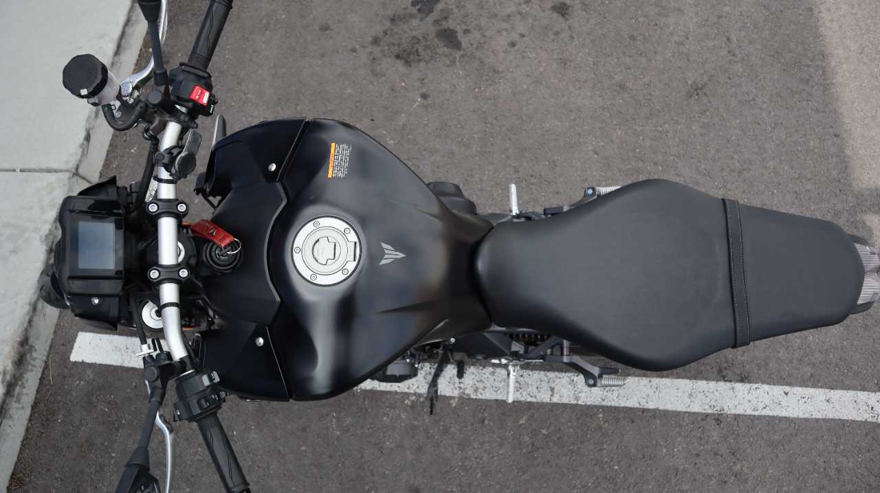 YAMAHA MT 09