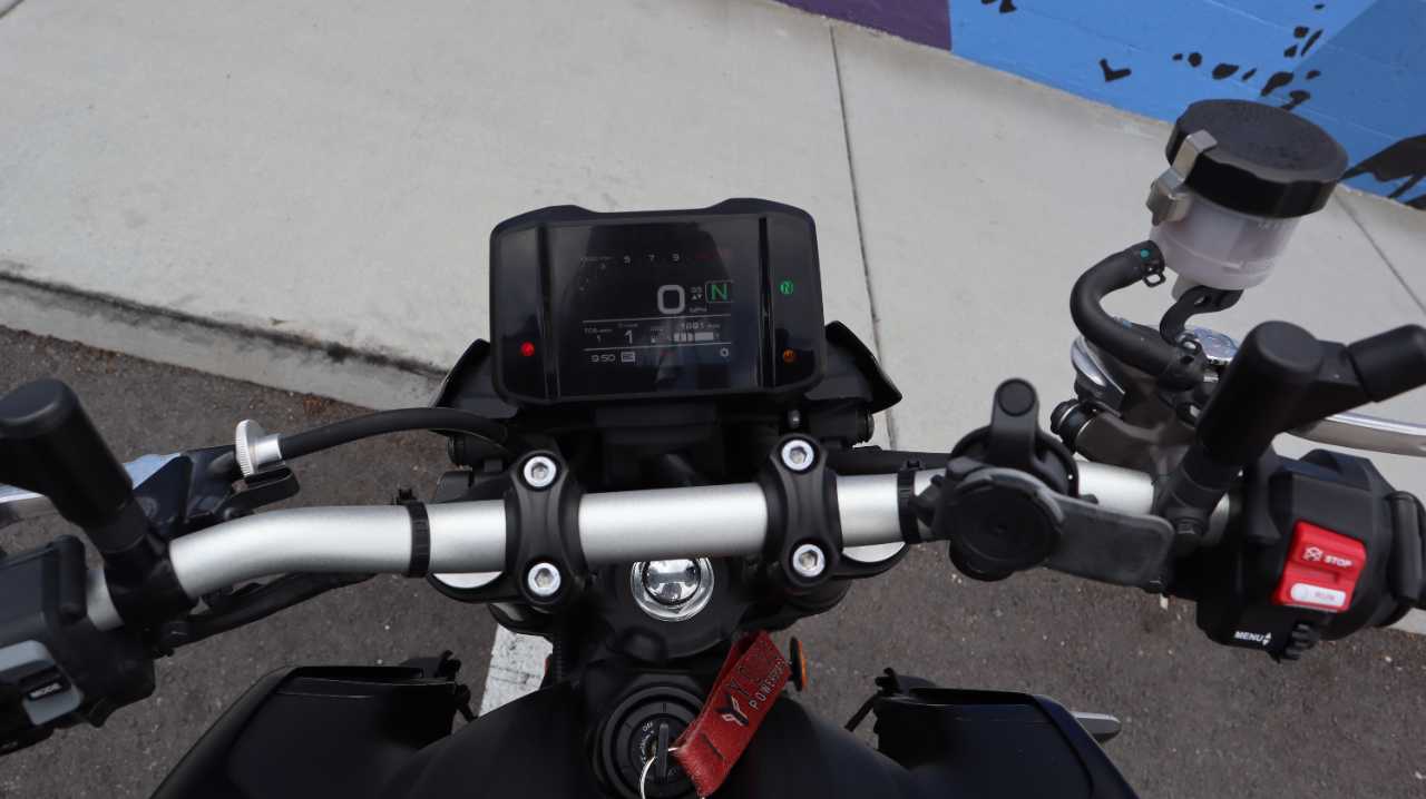 YAMAHA MT 09