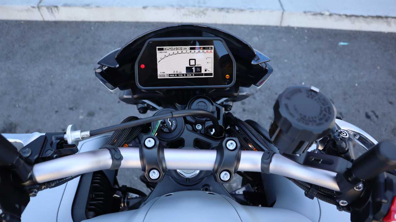 YAMAHA MT 10