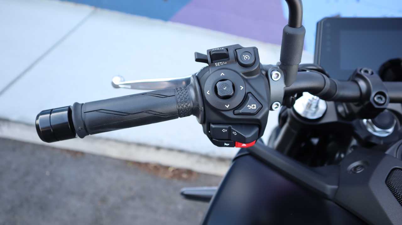 YAMAHA MT 09