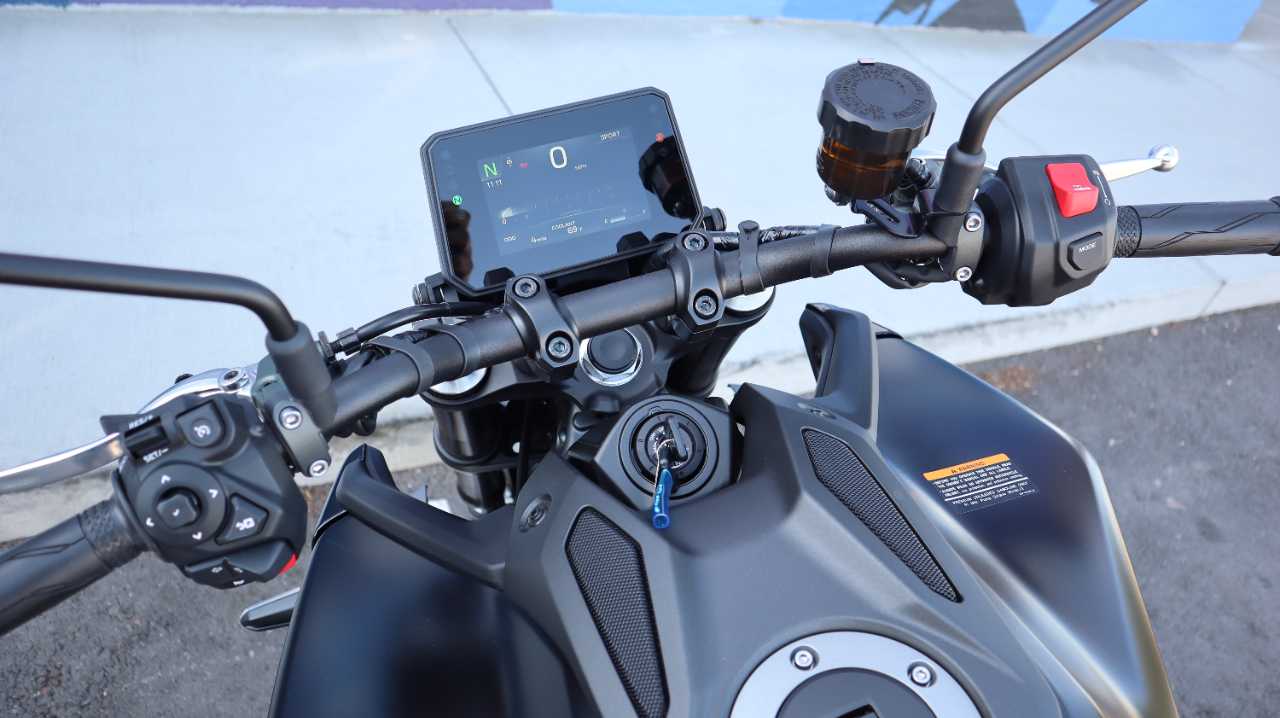 YAMAHA MT 09