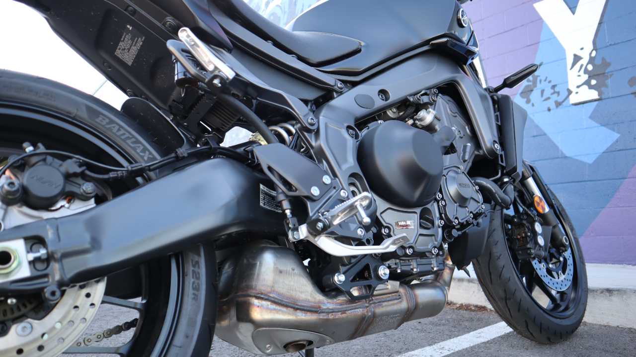 YAMAHA MT 09