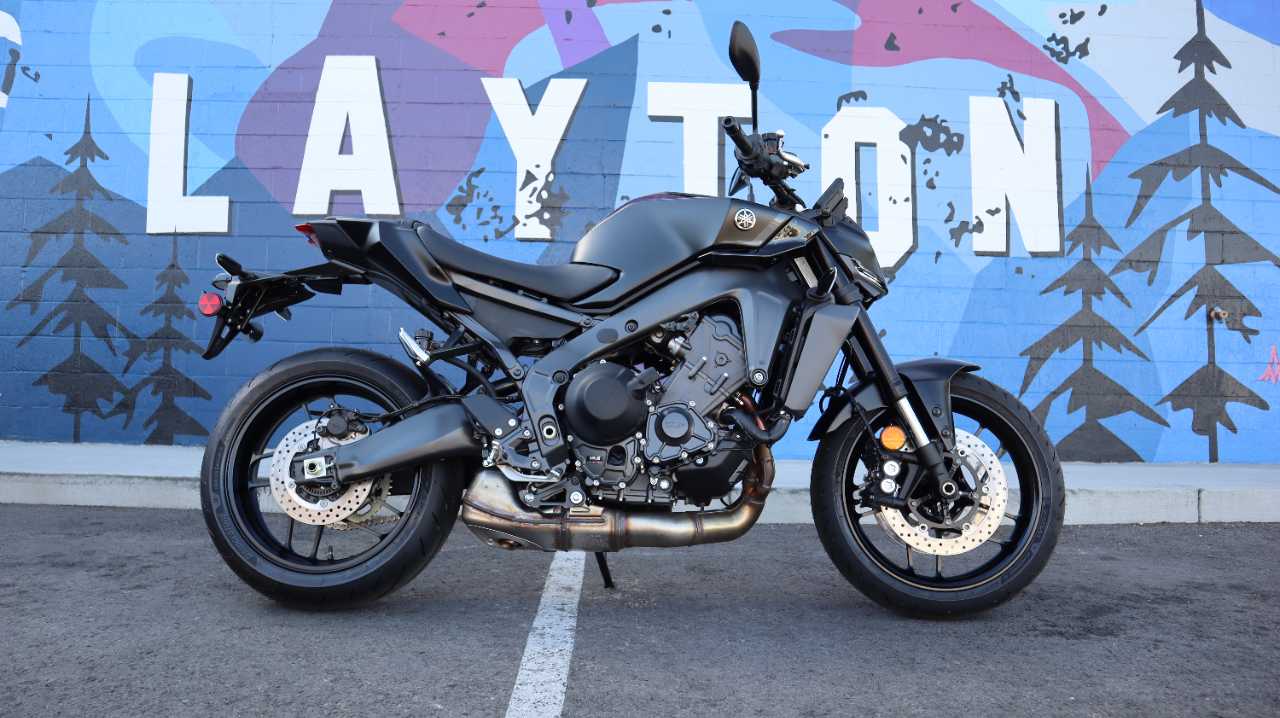 YAMAHA MT 09