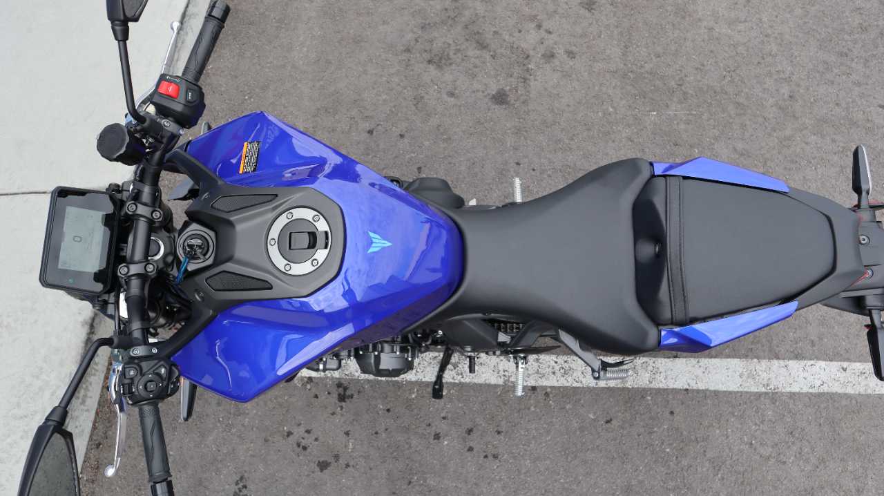 YAMAHA MT 09 TEAM YAMAHA BLUE
