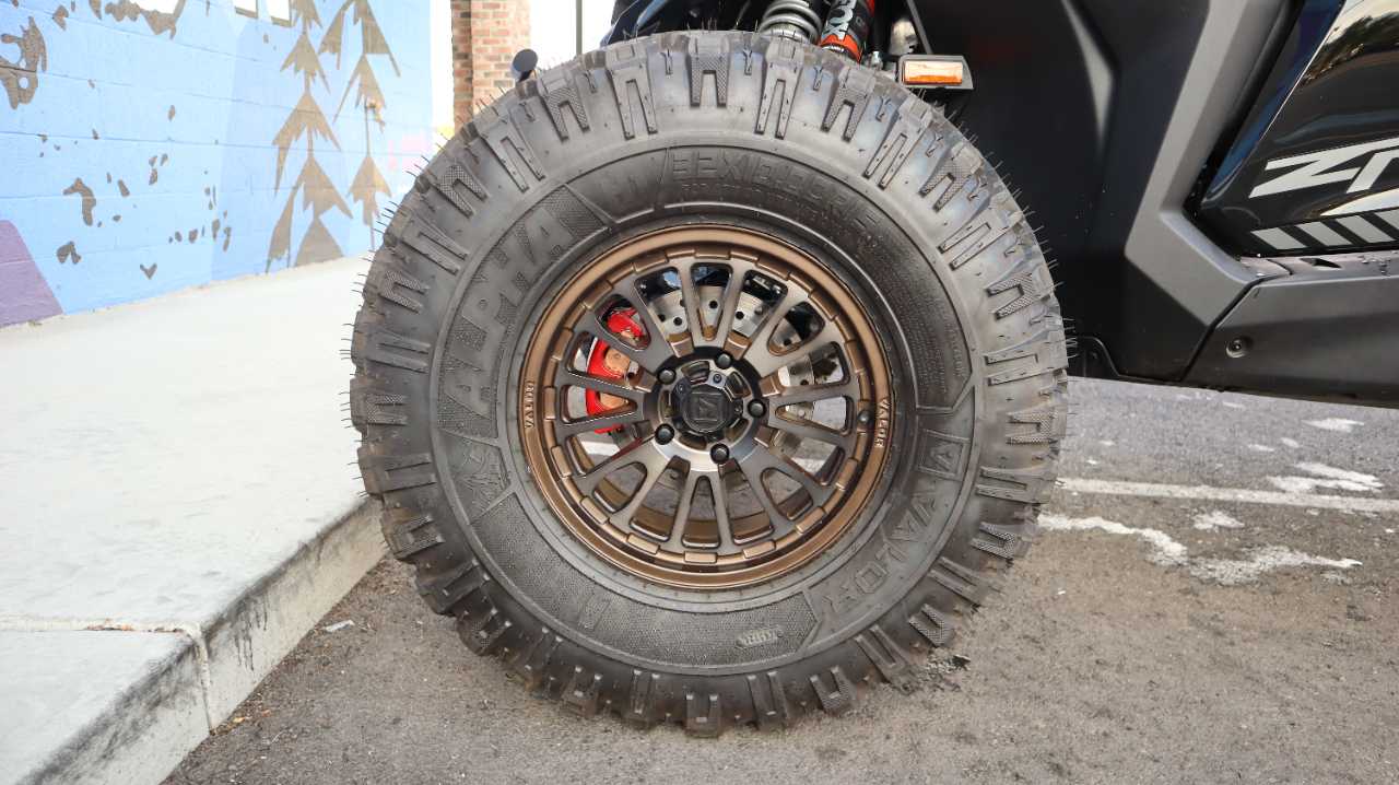 CFMOTO ZFORCE Z10-4