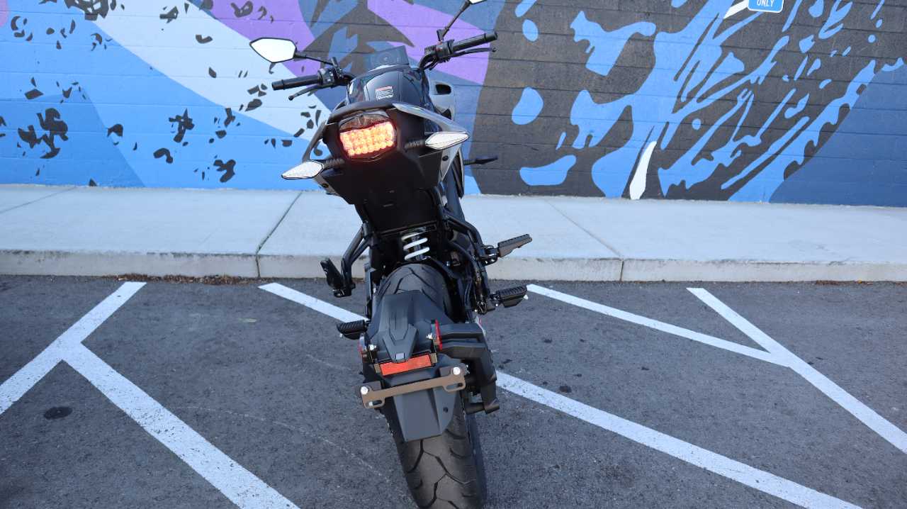 CFMOTO 300NK