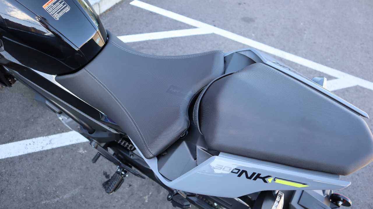 CFMOTO 300NK