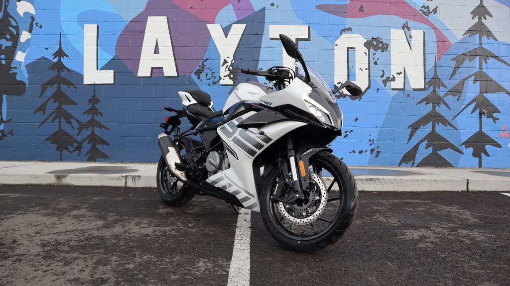 CFMOTO 300SS