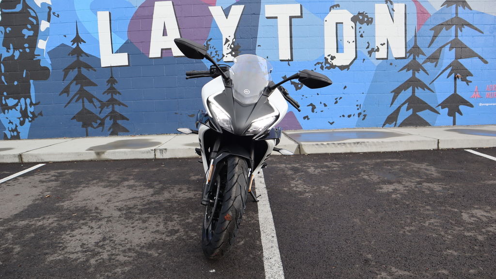 CFMOTO 300SS
