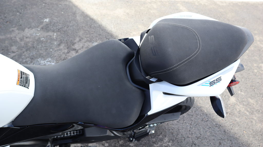 CFMOTO 300SS
