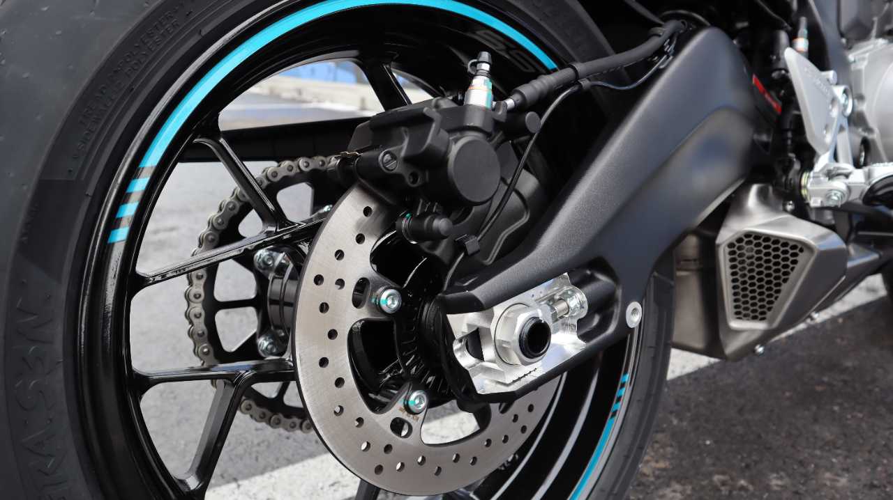 CFMOTO 675SS