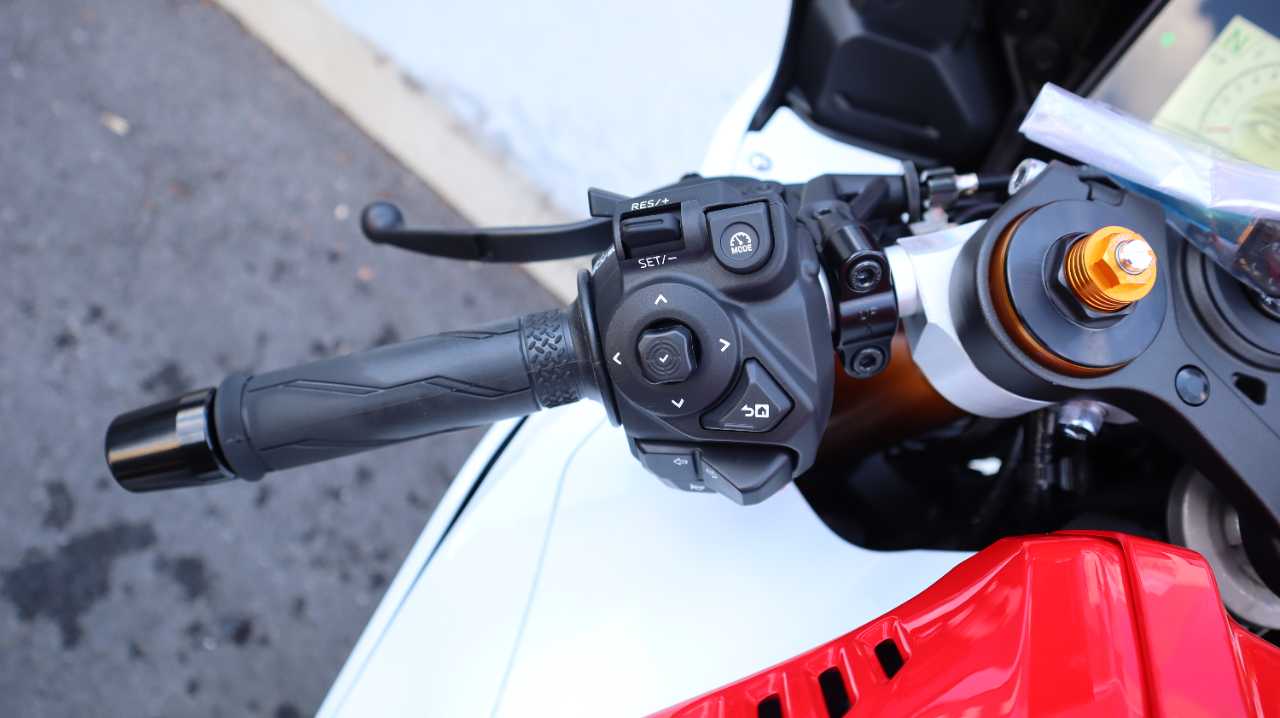 YAMAHA YZF R7