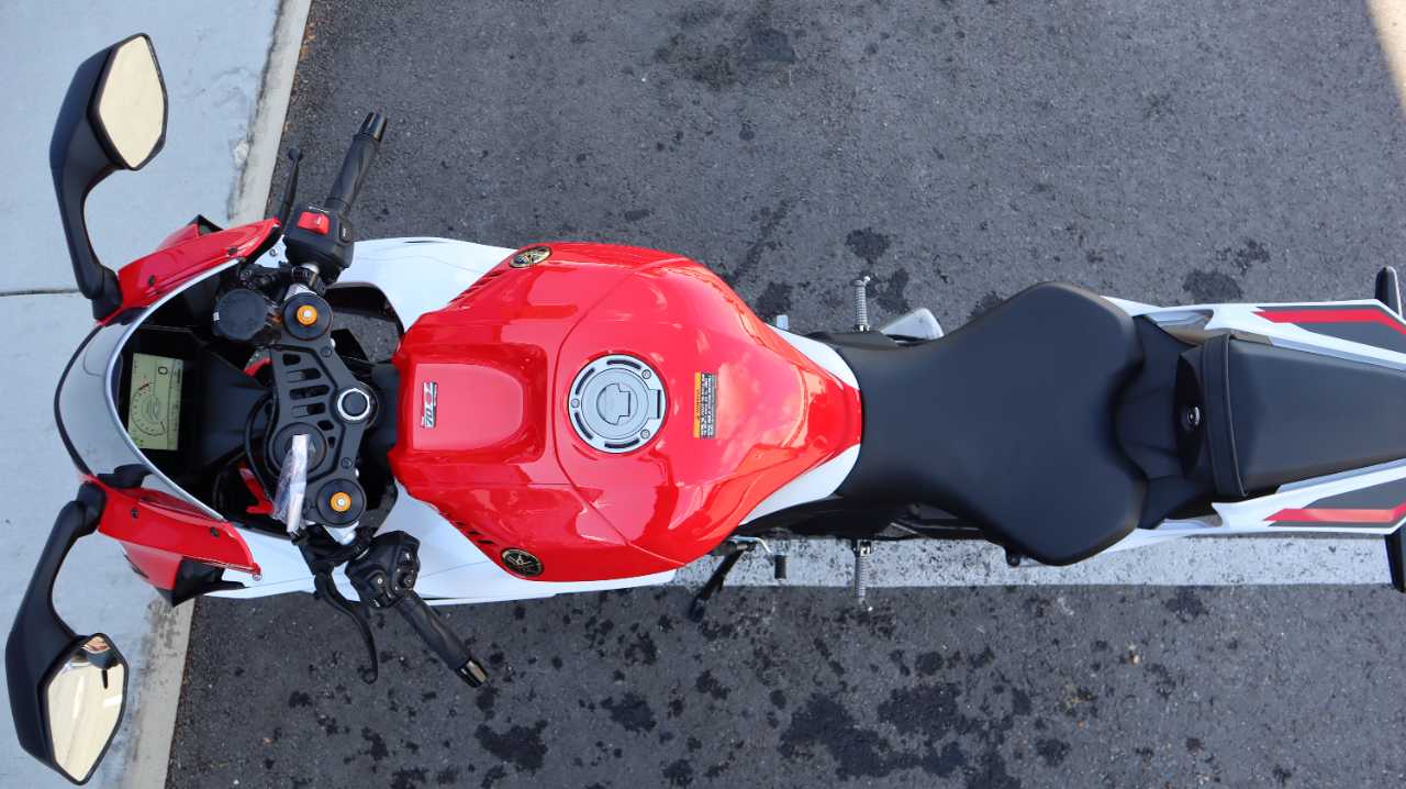 YAMAHA YZF R7