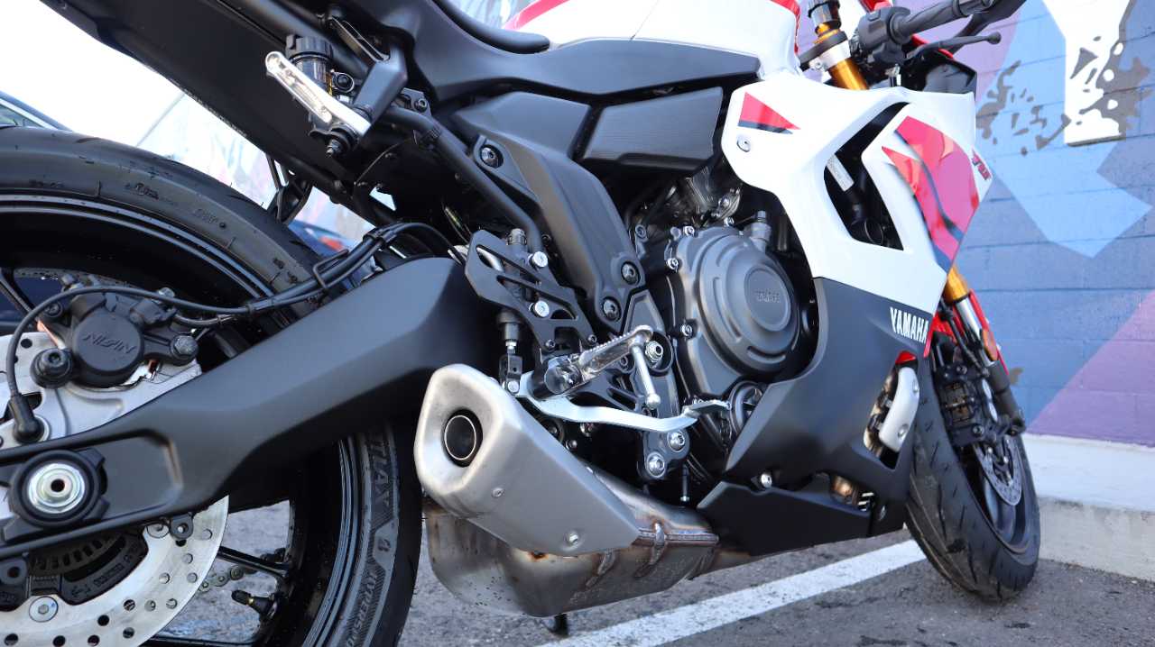 YAMAHA YZF R7