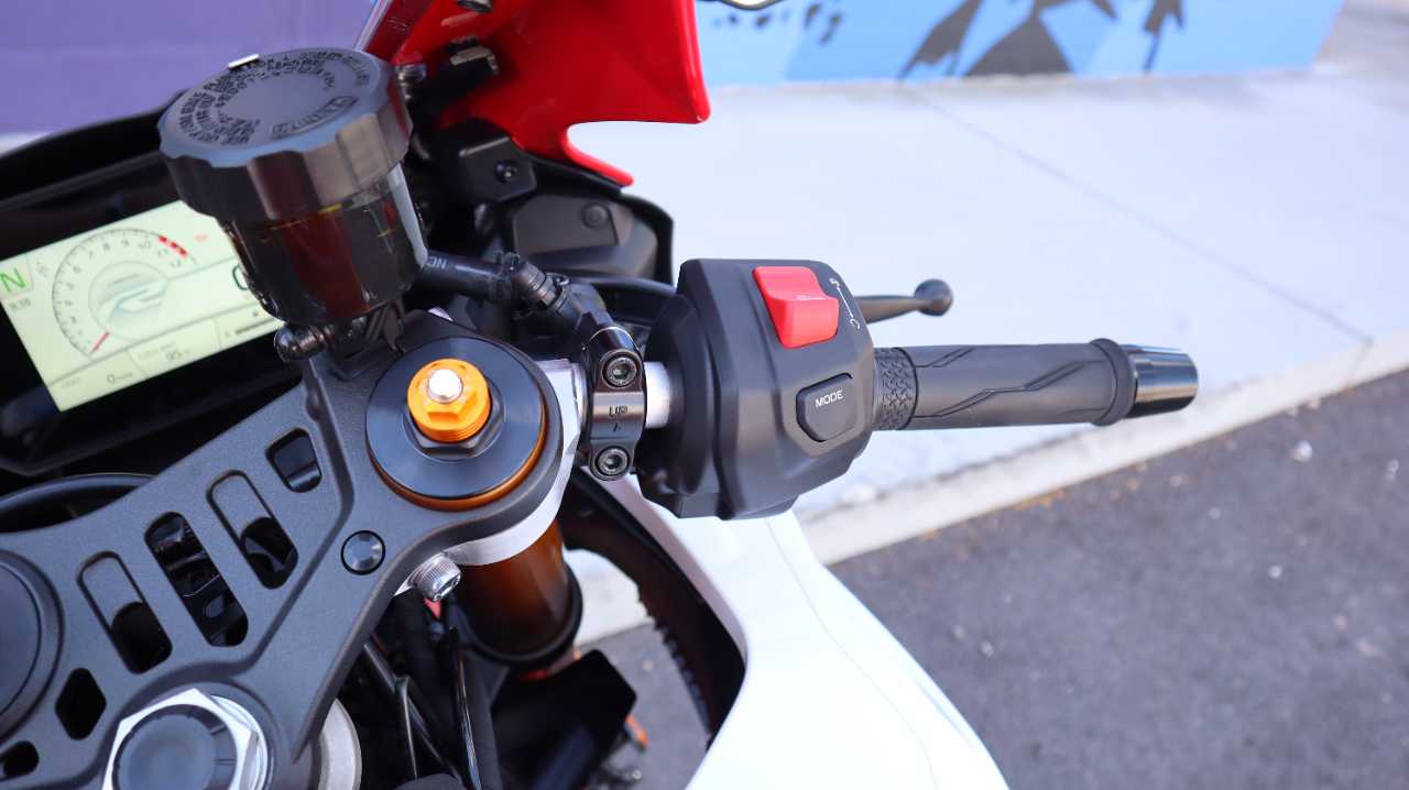 YAMAHA YZF R7