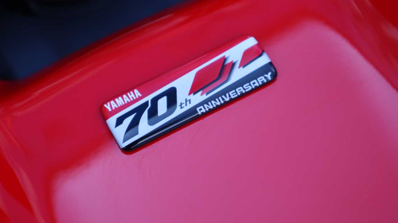 YAMAHA YZF R7